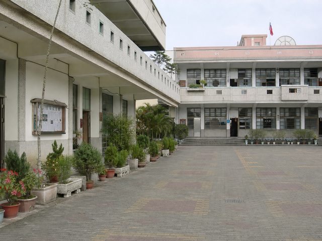 校園中庭